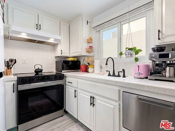 4th image of 8155 Manitoba St APT 12