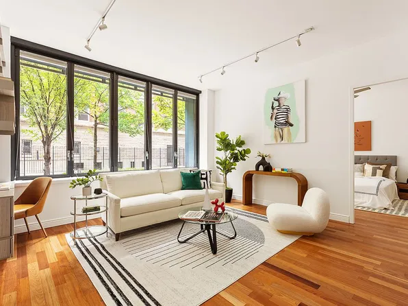 50 W 15th St APT 1C, New York, NY 10011