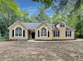 68 Barrington Farms Pkwy, Sharpsburg, GA 30277