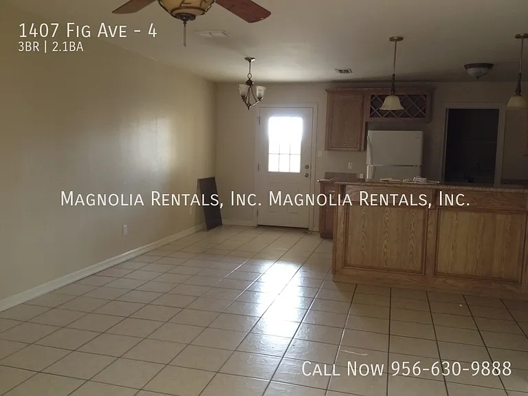 1407 W Fig Ave #4 — Photo 17