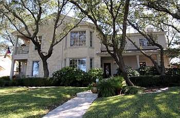 1st image of 10507 Pickfair Dr