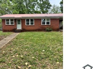 520 Brentwood St, Sylacauga, AL 35150