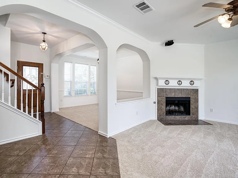 9909 Delamere Dr — Photo 9