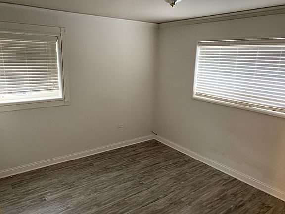 3rd image of 14737 Dante Ave