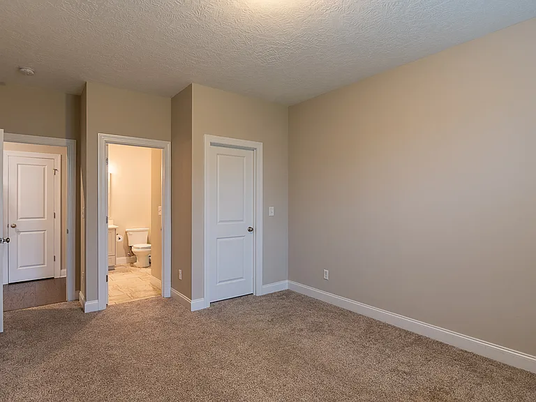 453 Arrowwood Dr — Photo 13