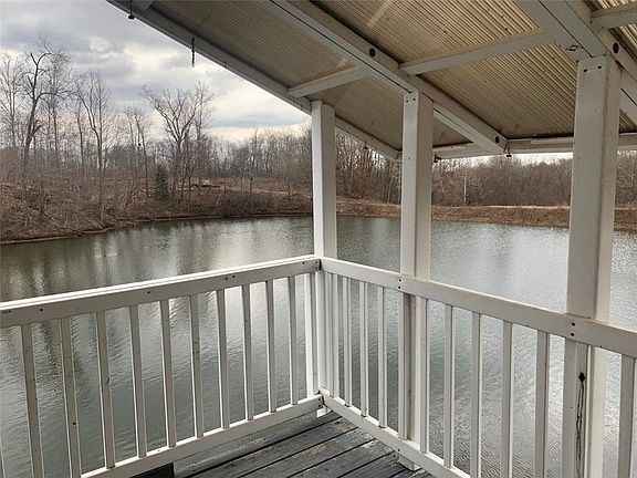 3rd image of 197 Golden Pond Ln