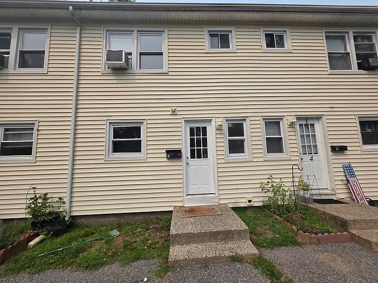 9 Tamara Ln — Photo 39