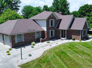 2413 Griton Ct, Shelbyville, IN 46176