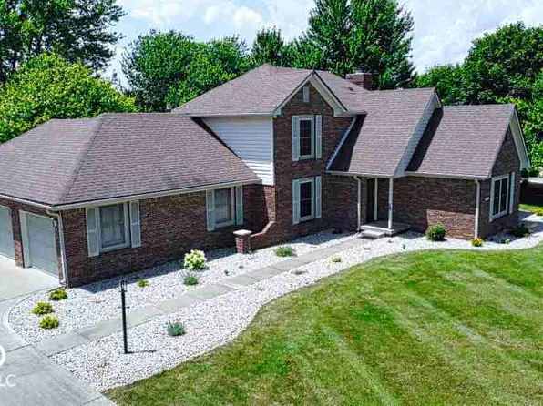 2413 Griton Ct, Shelbyville, IN 46176