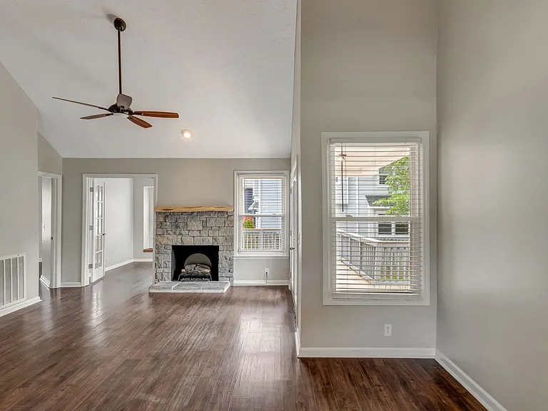 125 Agee Cir E — Photo 10