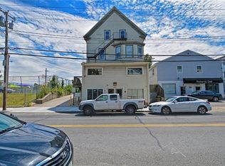 1278 Chalkstone Ave, Providence, RI 02908