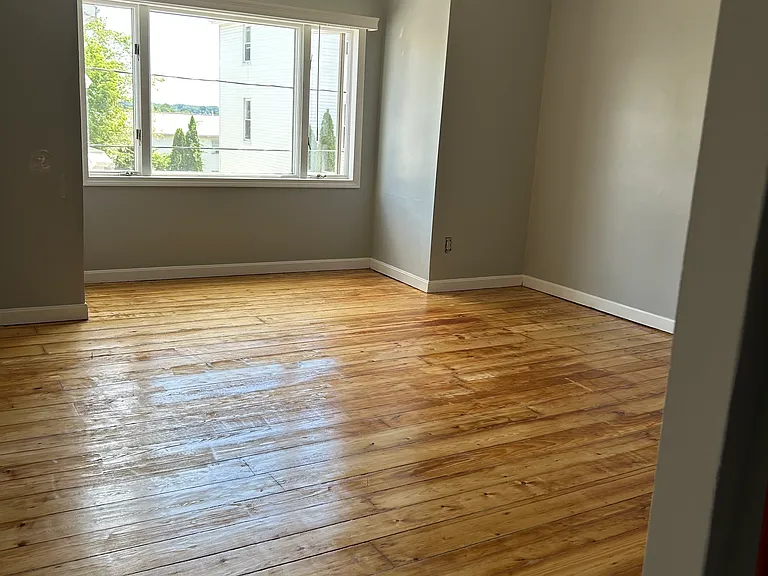71 Smith St #2 — Photo 1