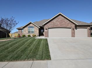 3747 W River Rock St, Springfield, MO 65807