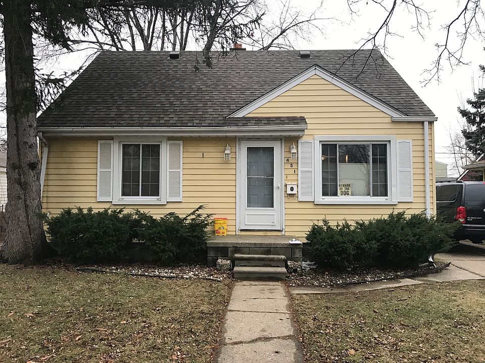 1st image of 451 W Robert Ave