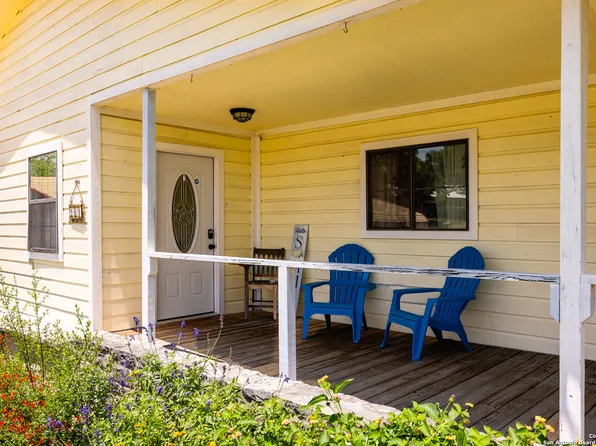 904 State Highway 173 N, Bandera, TX 78003