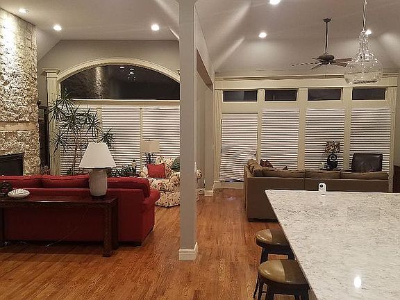 Formal living and fam areas.