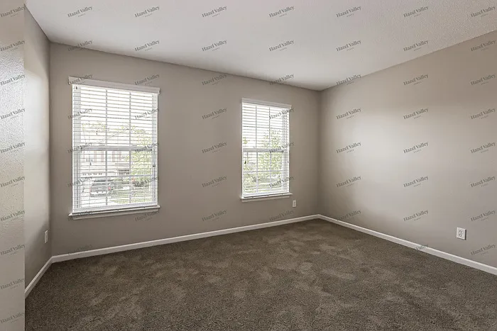 10785 Cyrus Dr — Photo 8