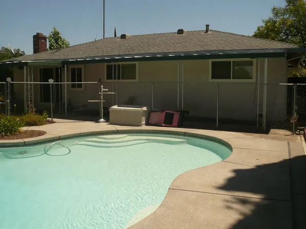 7220 Del Prado Way, Sacramento, CA 95828