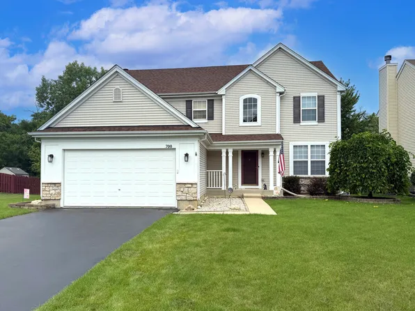 700 Needlegrass Pkwy, Antioch, IL 60002