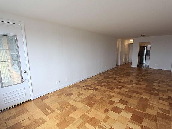 2nd image of 6120 Grand Central Pkwy APT A1200