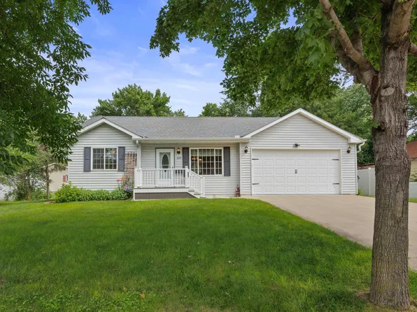 220 W McQuat St, Litchfield, MN 55355