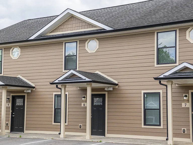 Creekside Village — Photo 6