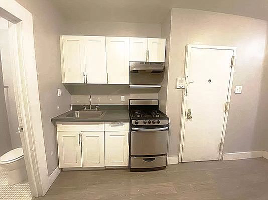1st image of 296 15th St #L1