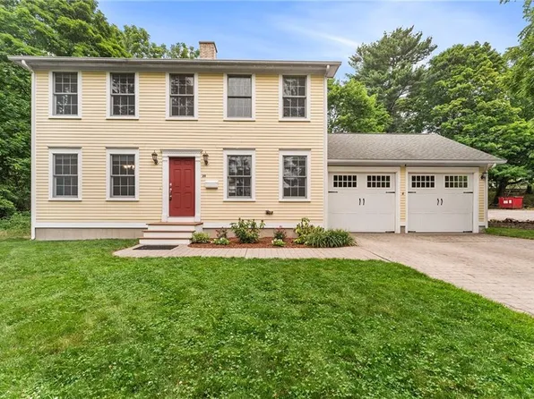 20 Wheelock Ave, Cranston, RI 02920
