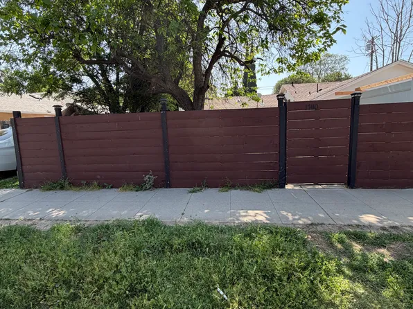 (undisclosed Address), Northridge, CA 91325