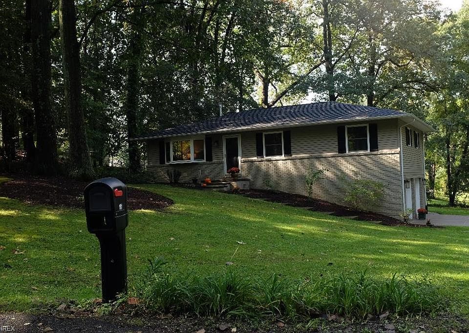 1st image of 181 Flowerdale Dr