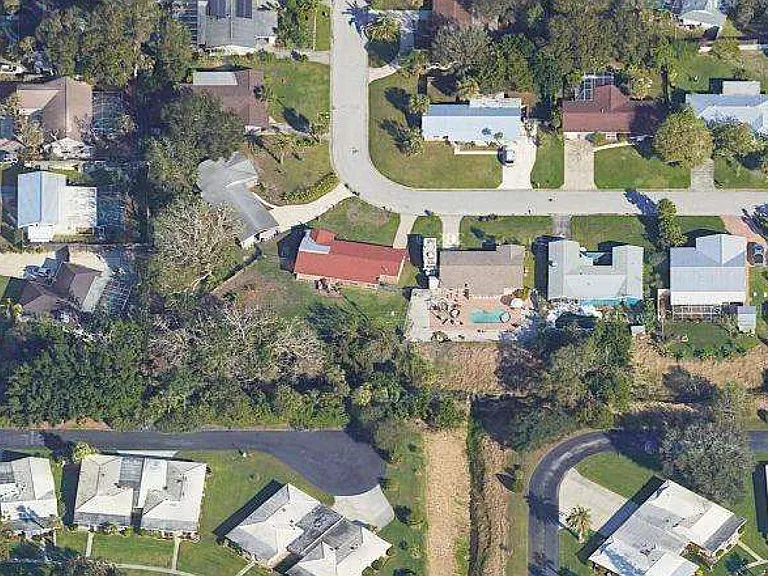 2916 Woodcrest Dr — Photo 15