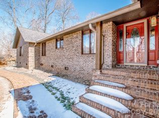 114 Old Mine Rd, Mount Holly, NC 28120