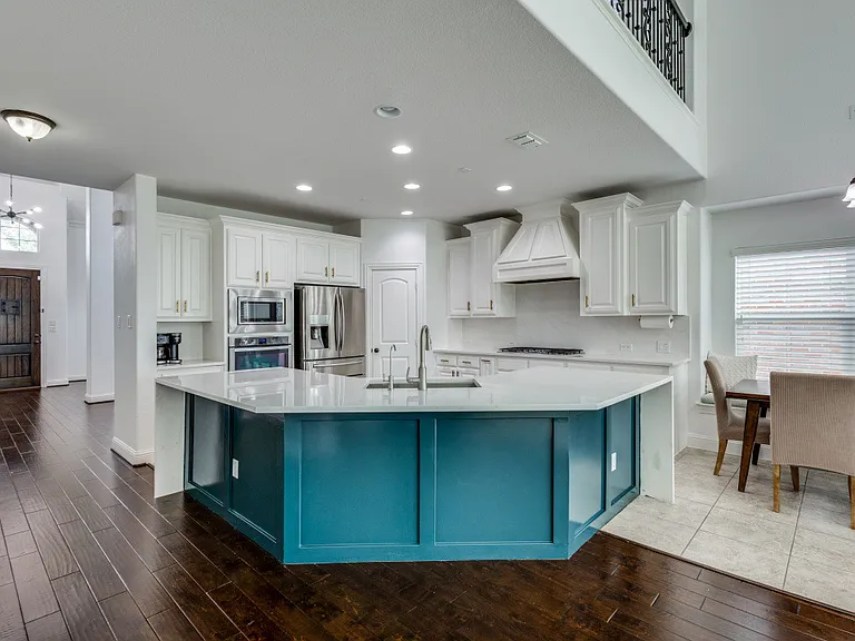 13225 Courtney Dr — Photo 3