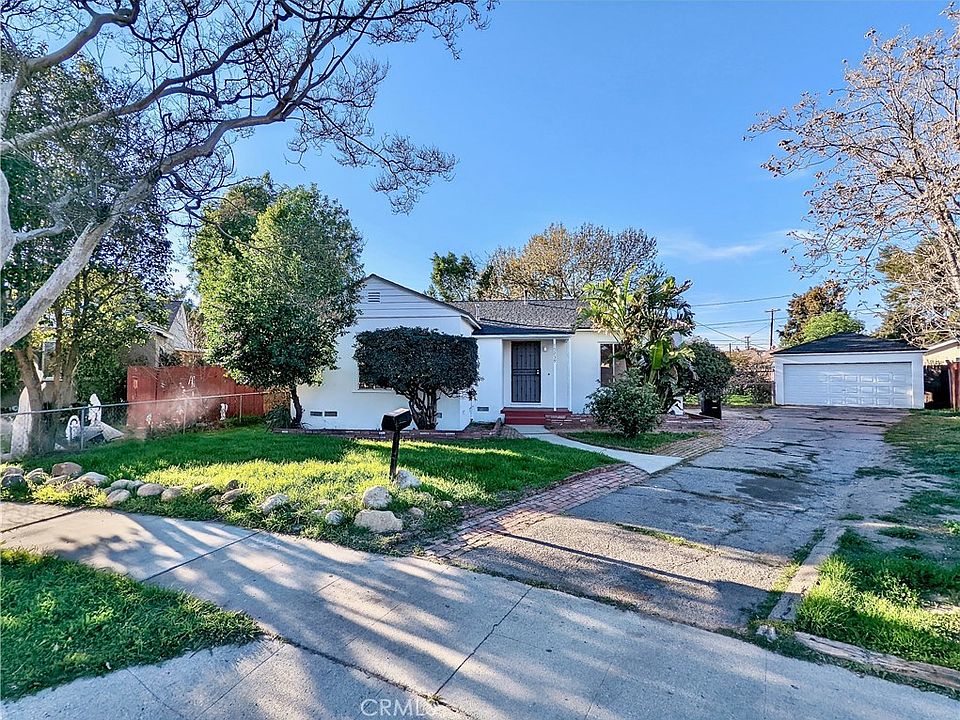 1st image of 15239 Lorne St