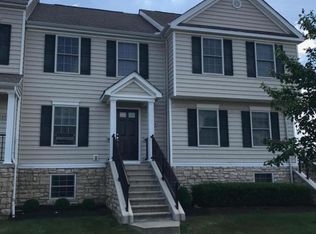 229 Autumn Ridge Cir, Pickerington, OH 43147