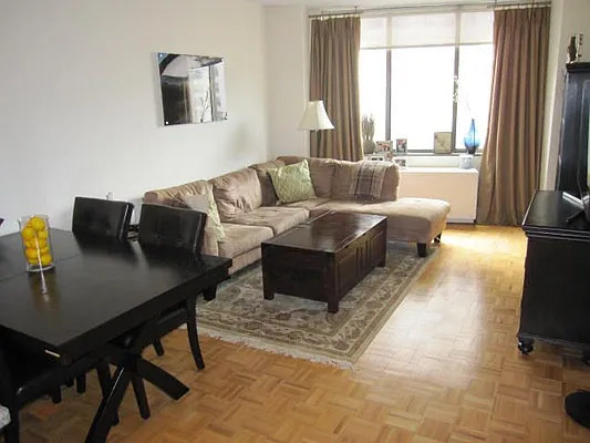 Rented by Newell and Assoc. | media 11