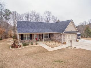 255 Bear Ln, Temple, GA 30179