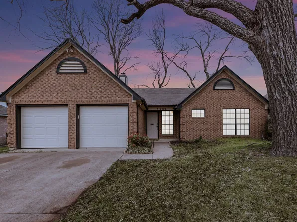 8309 Liberty Ln, Rowlett, TX 75089