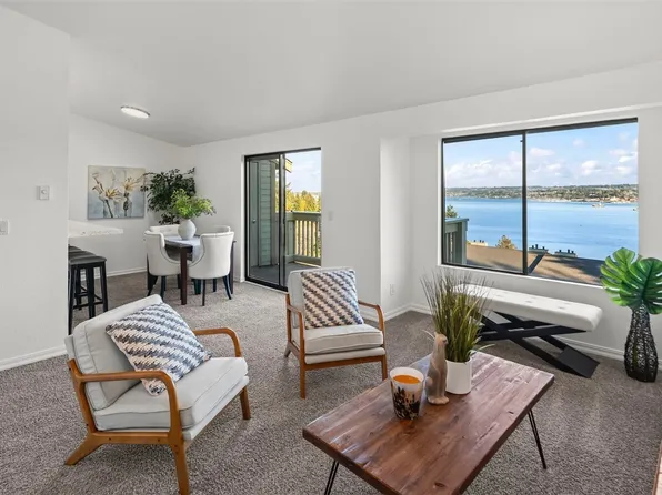 1725 W Sunn Fjord Lane #J304, Bremerton, WA 98312