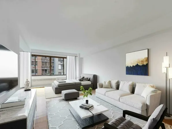 225 E 46th St APT 5E, New York, NY 10017