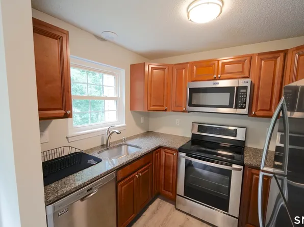 64 Crystal Ln APT A, Mansfield, CT 06268