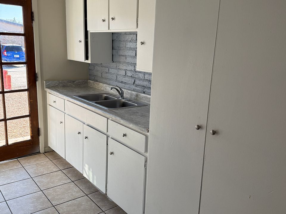 1st image of 3509 S Avenue A APT 15