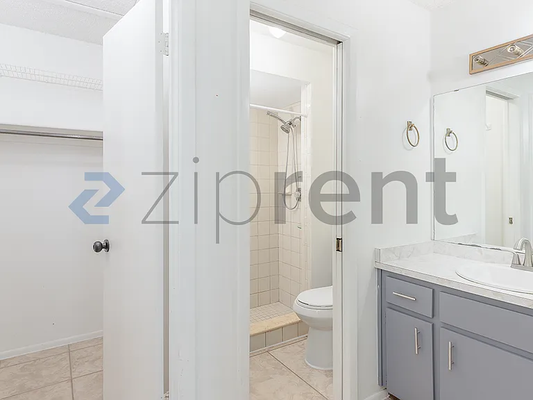 938 Saint Croix Ct — Photo 12