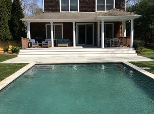 18 Cowhill Ln, Wainscott, NY 11937