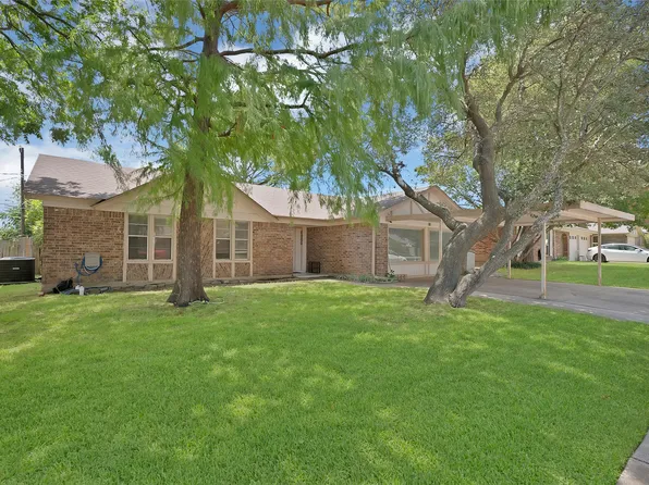 6905 Yorkston St, Watauga, TX 76148