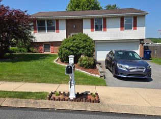 12 Spring House Ln, Denver, PA 17517