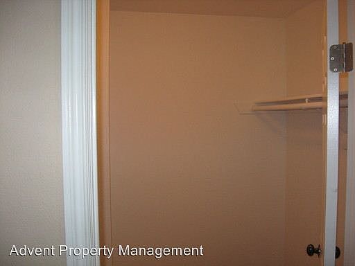 3rd image of 1845 Bayview Heights Dr Unit 105