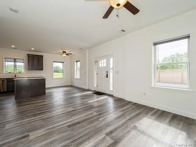 101 Duncan Rd — Photo 11