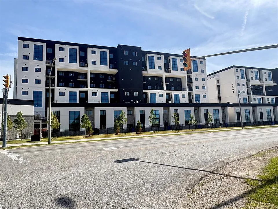 4400 Laurier Pkwy #170
