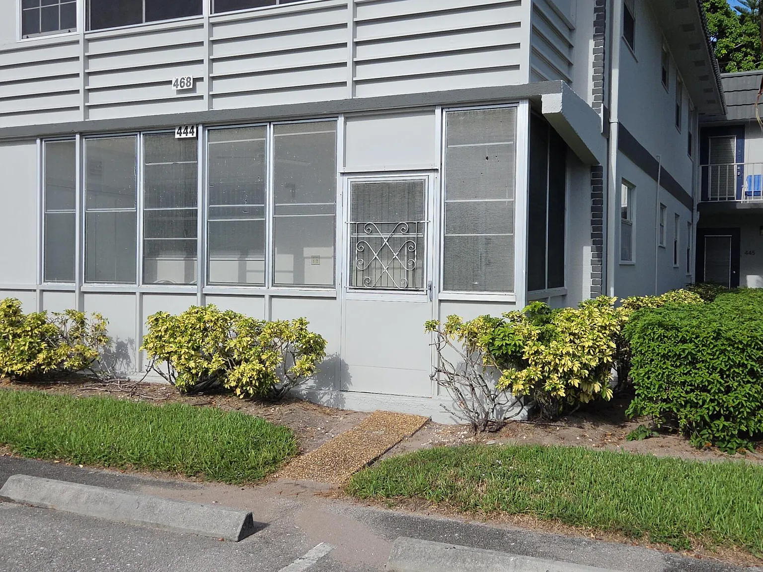 2 bed, 2.0 bath, 883 sqft, $1,675 — Photo 1